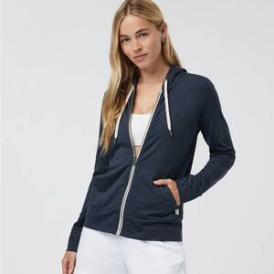 Vuori Women's Halo Performance Hoodie 2.0 in Midnight Heather Size Small